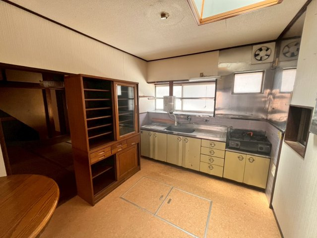 吉原町平池店舗の内装
