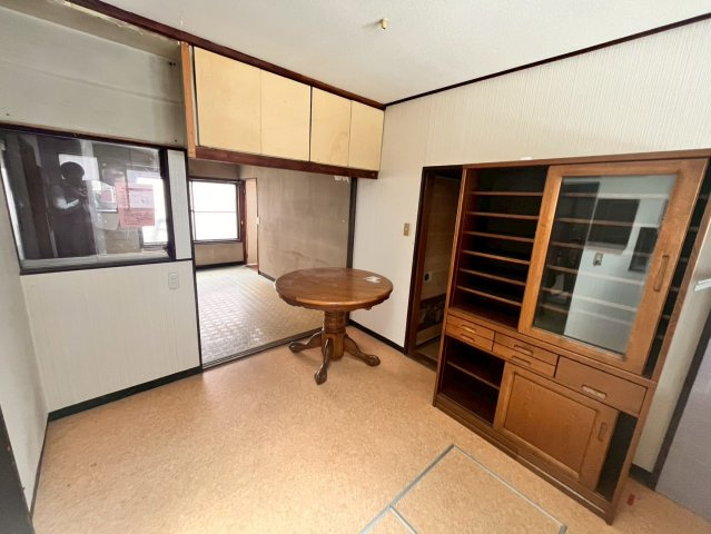 吉原町平池店舗の内装