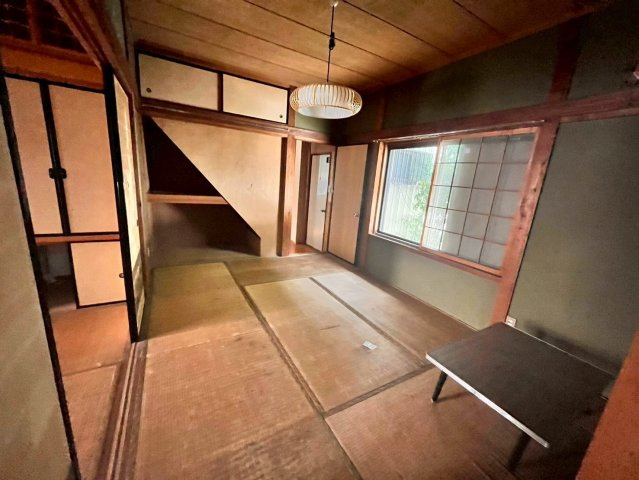 吉原町平池店舗の内装