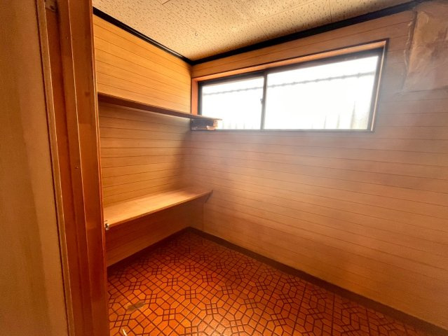 吉原町平池店舗の内装