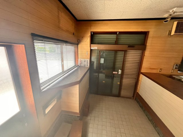 吉原町平池店舗の内装
