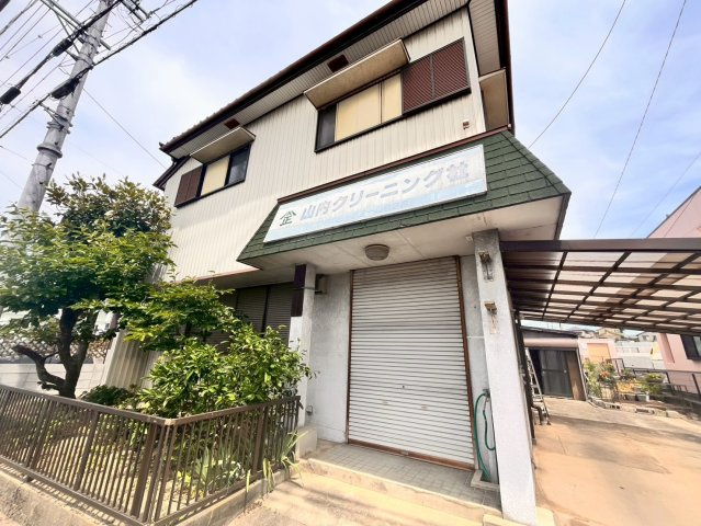 吉原町平池店舗の外観