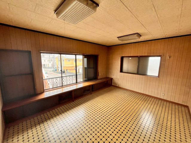 吉原町平池店舗の内装