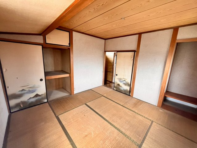 吉原町平池店舗の内装
