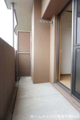 レルベ保田窪のバルコニー