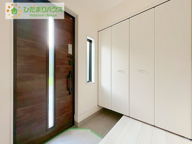 日立市田尻町6期　新築戸建　4号棟の玄関|丁度良い靴箱のサイズ♪これだけあれば家族全員の靴がしまえてスッキリ(^O^)