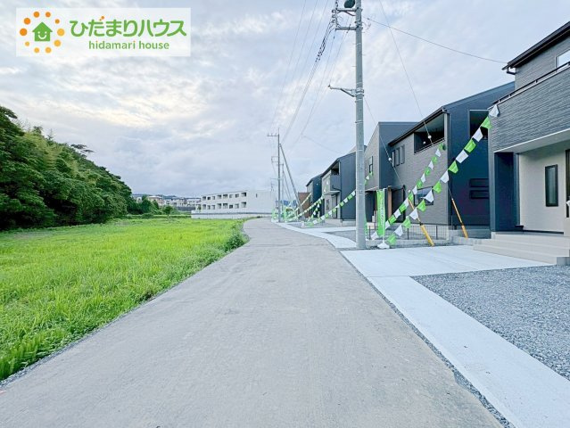 日立市田尻町6期　新築戸建　4号棟の前面道路含む現地写真|小学校まで、それぞれ徒歩10分圏内！公園も近く子育て環境良好です(^^)/
