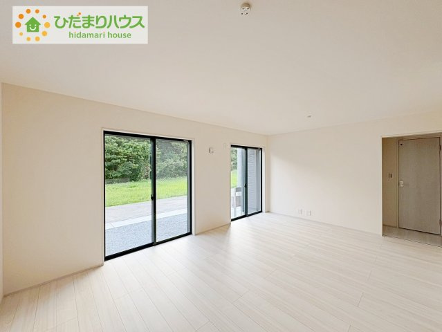 日立市田尻町6期　新築戸建　4号棟の居間・リビング|お子様が元気に遊べる広々としたリビングです。