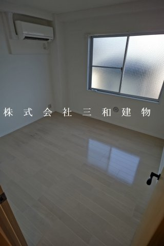 第５スカイプラザ久保中の居間・リビング|同間取り別室の参考写真ですシステムキッチン