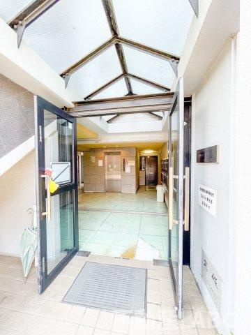 エルスト東住吉のエントランス