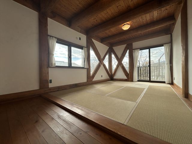 伊東市　南大室台　の和室