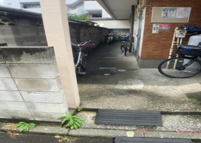 【駐輪場】 | サンパレス | マンションの駐輪場は、事前に空きがあるか確認を取ると安心です。せっかく入居したのに駐輪スペースがない！なんてことになったら大変ですよね。そこで、内見時や購入前にはまず事前に確認しておくと良いでしょう。