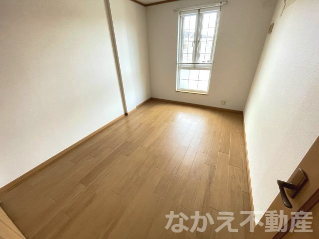 【寝室】 | 落ち着いて過ごせるお部屋なので、寝室にいかがでしょうか