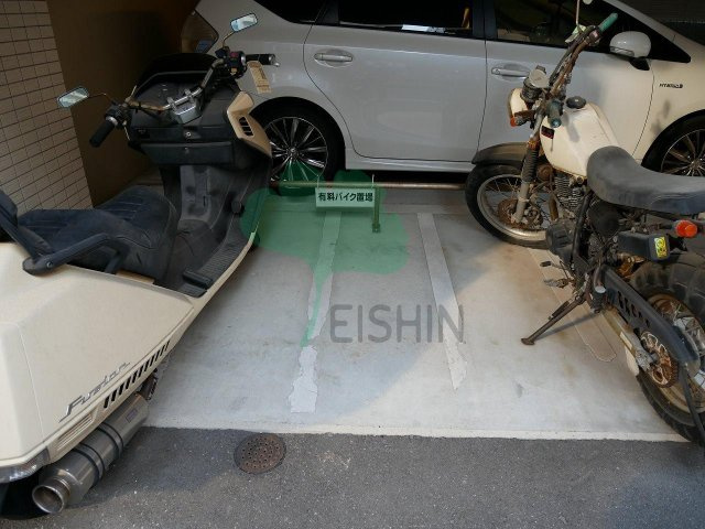 ルッシェ住吉のその他|バイク置き場