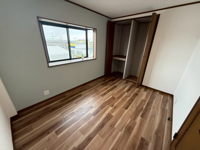 横小路5丁目　中古戸建の洋室
