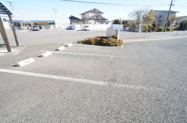 レーヴ・エスピアＡの駐車場