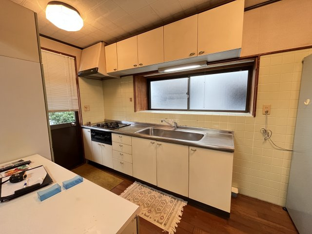 八代市　井上町　平屋建　４LDKの内装