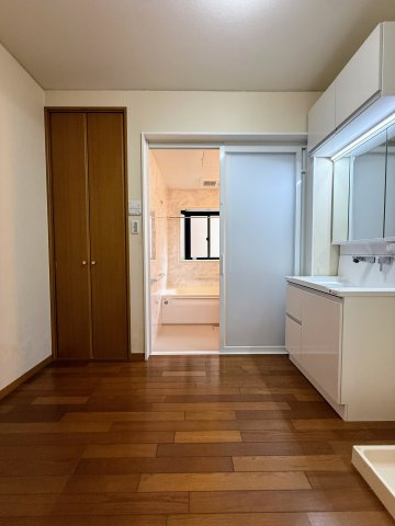 和歌山市加太・中古戸建・54795の洗面所