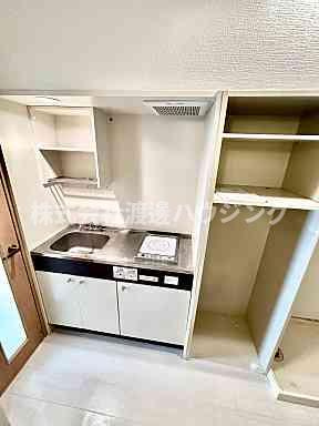 セレクト江坂のキッチン