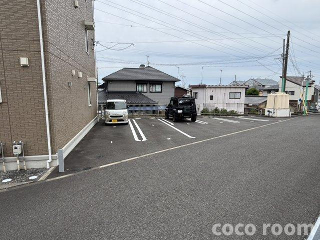ウルラの駐車場