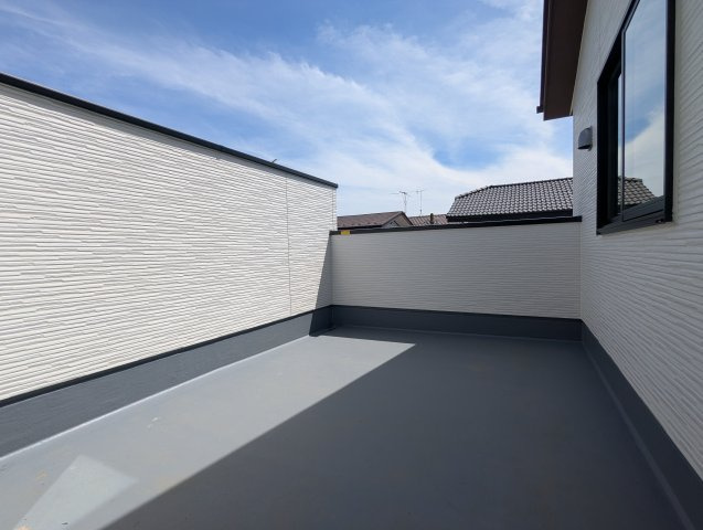 水戸市吉沢町　4期のバルコニー|気持ちの良い風が抜ける、お部屋に面したバルコニーです。