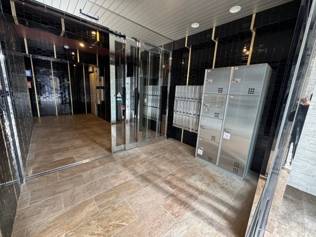 ループ北町のエントランス