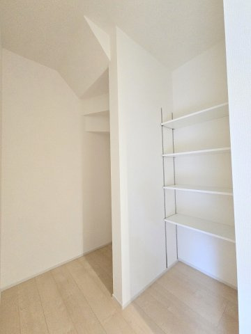 青梅市今寺2丁目　新築戸建の収納