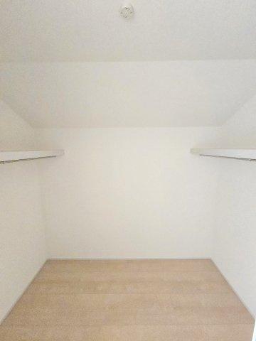 青梅市今寺2丁目　新築戸建の収納