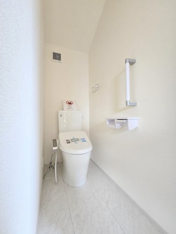 青梅市今寺2丁目　新築戸建のトイレ