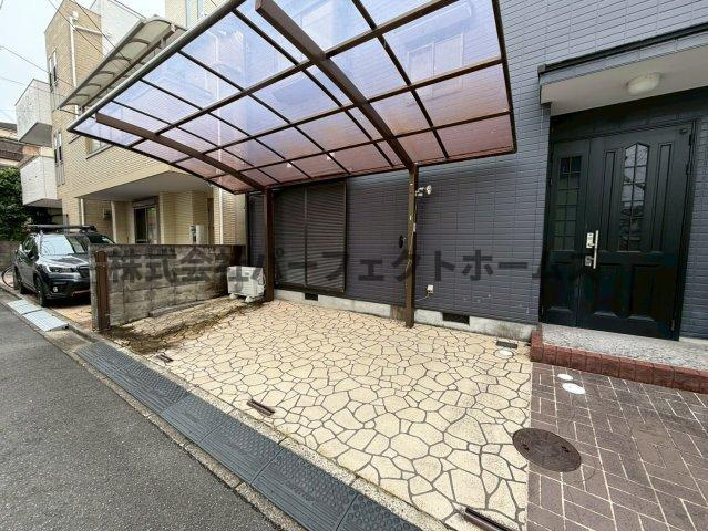 竹の内町戸建　賃貸の駐車場|カースペースがあります