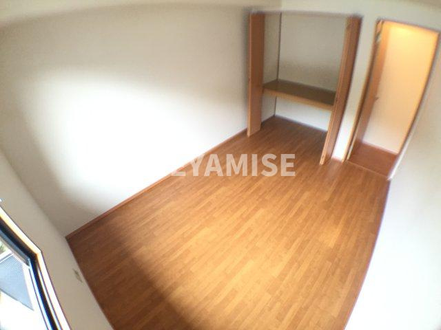 シャトレー本田の洋室