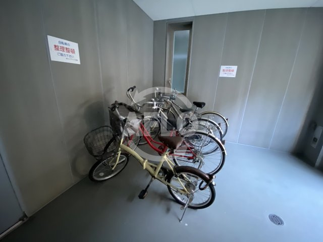 近江レジデンス4号館のその他共用部分|近江レジデンス4号館　駐輪場