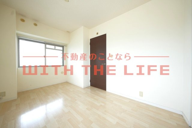 第33上野ビル【キャッシュバック対象物件】の洋室|個人の部屋や寝室として使える洋室です