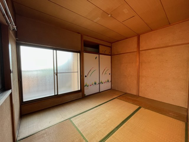 稲葉町2丁目戸建の和室