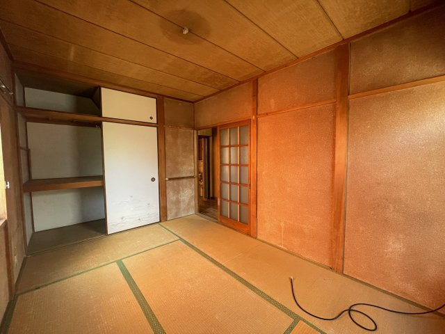 稲葉町2丁目戸建の和室