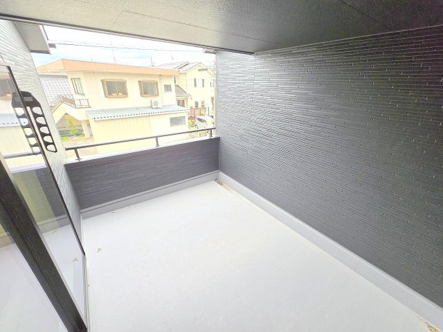 青梅市今寺2丁目　新築戸建のバルコニー