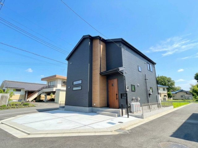 青梅市今寺2丁目　新築戸建の前面道路含む現地写真