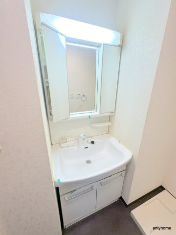 フェルザ今宮戎　仲介手数料無料の洗面所
