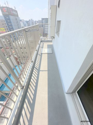 フェルザ今宮戎　仲介手数料無料のバルコニー
