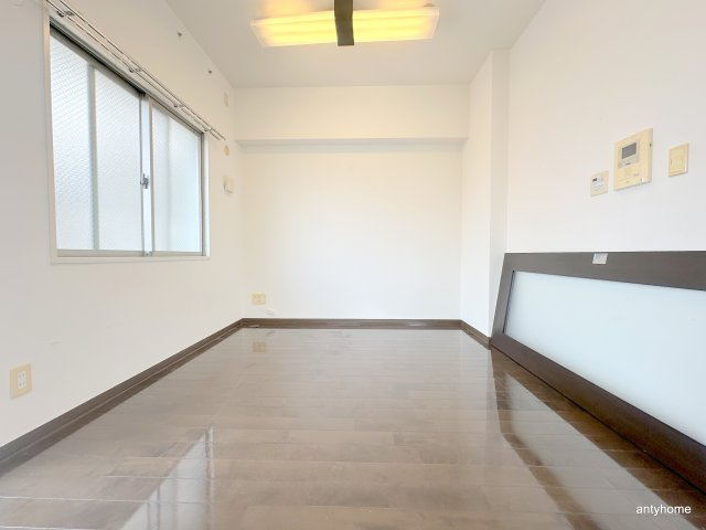 フェルザ今宮戎　仲介手数料無料の寝室