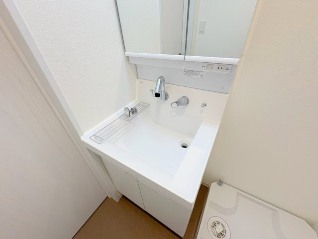 ココングランジュール宝塚南口の洗面所