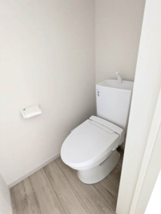 水戸市浜田　1期のトイレ|温水ウォシュレット付きトイレでゆっくりと快適なお一人時間を～