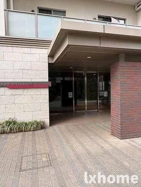 ミリカ・テラス2街区のエントランス|建物の内部です