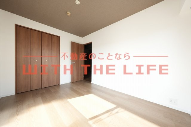 第6上野ビル【キャッシュバック対象物件】の洋室|ゆったりした洋室です