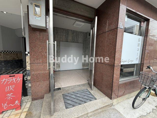 長居コーポのエントランス