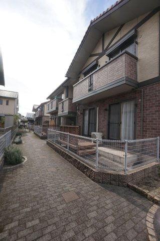 リベルタ　スクエア　A棟の外観