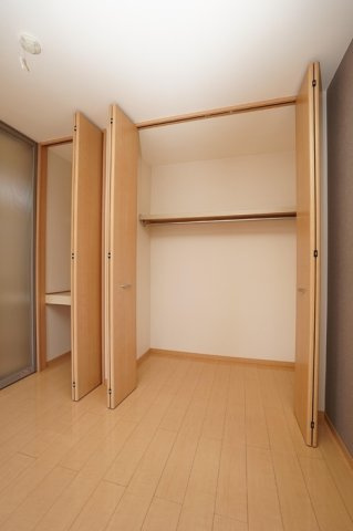 リベルタ　スクエア　A棟の収納