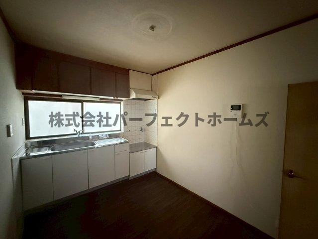 長尾家具町4丁目戸建　賃貸の居間・リビング|ゆったりとした居間です