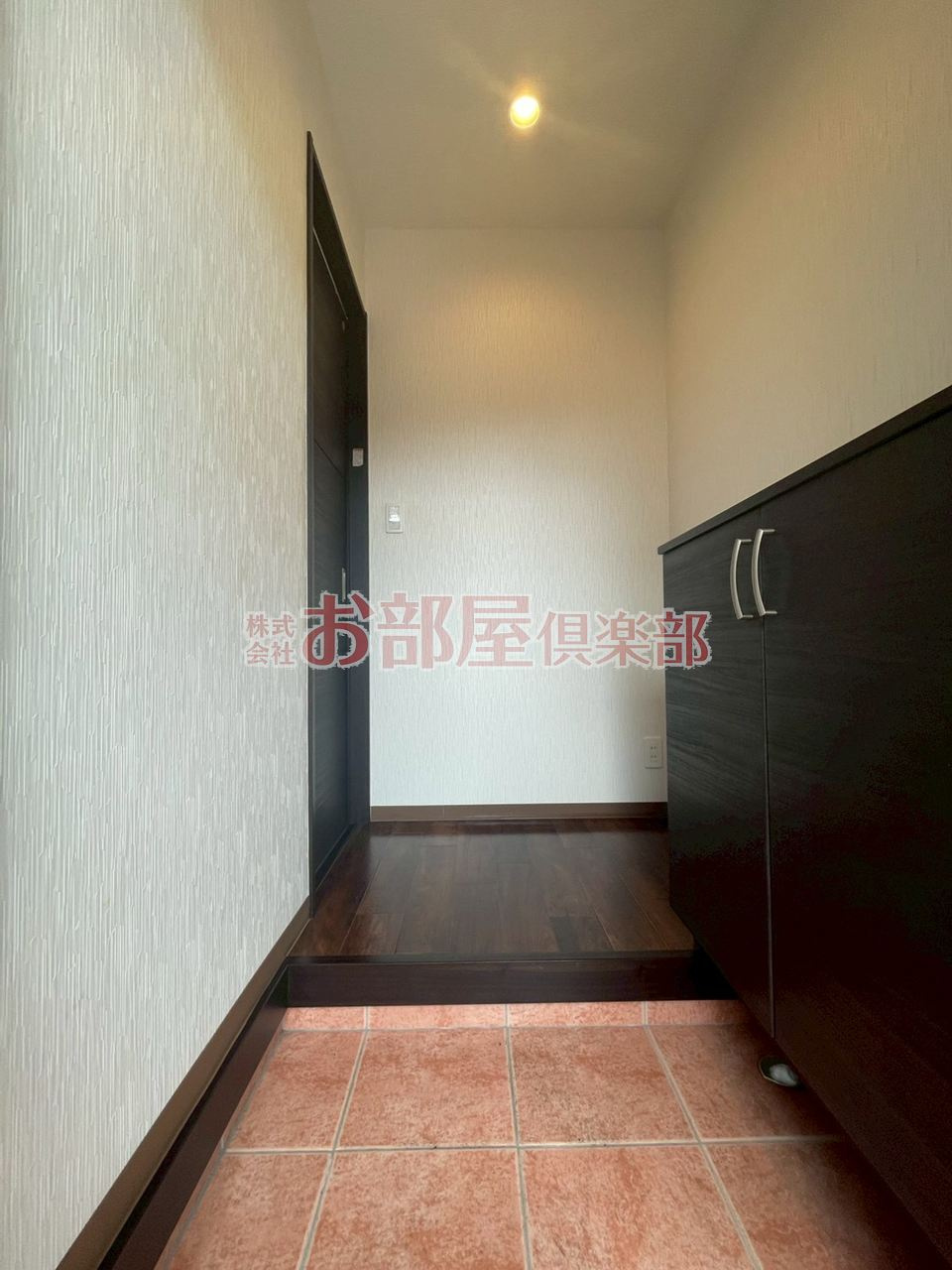 Apartment-Raboの玄関|きれいな玄関です