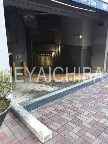 マークスタワーの駐車場|駐車場入口